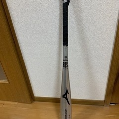 軟式用　ミズノ製　金属バット　お譲りします。