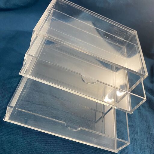 無印良品　アクリル小物収納　メイク収納、ネイル収納