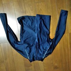 140センチ　ラッシュガード
