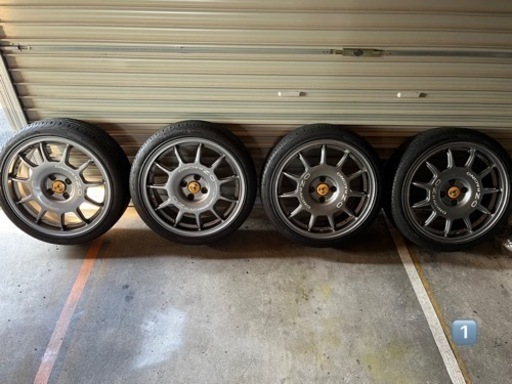 アバルト595  OZ  レジェンダ　ブレンボ対応　205/40/17 4本