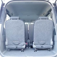 使い勝手の良いコンパクトカー♪3列目シートがあるんです(*'ω'*)の画像