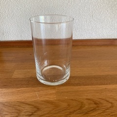 ガラスのコップ