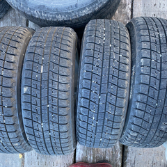 冬タイヤ 155/65R13 BLIZZAK REVO 1の画像