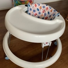 500円★歩行器の画像
