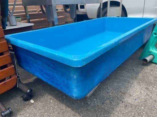 FRP水槽　1350×650 水漏れ無し　中古