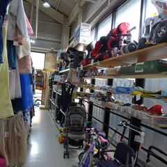 【モノ市場 東海店】 コンビ チャイルド・ジュニアシート ジョイトリップGCの画像