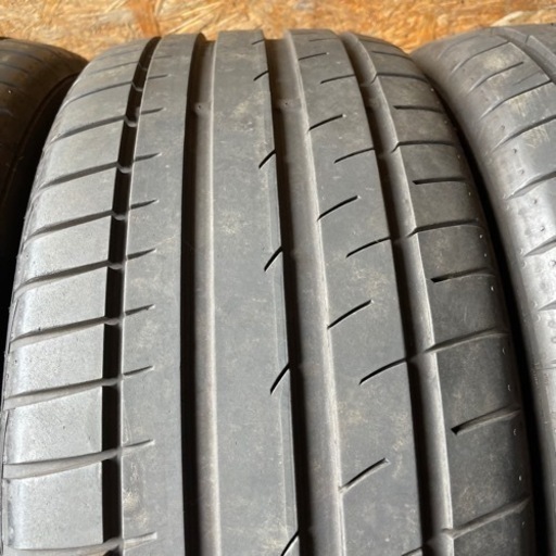 バリ山　コンチネンタル　225/45R17 夏タイヤ　2015年製
