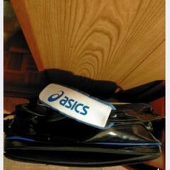 アシックスエナメルバッグの画像