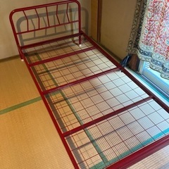 【無料】ベッドフレーム