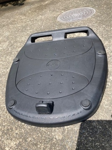GIVI  バイク用　リアケース