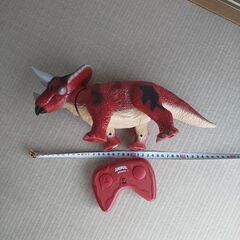 恐竜のおもちゃ