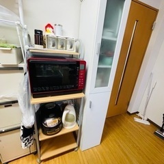 食器棚とキッチンラック　お安くどうぞ