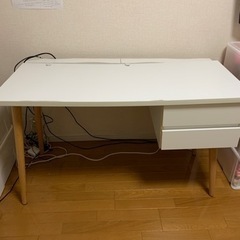 北欧風デスク