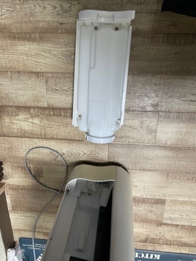 シャープ製　プラズマクラスター　加湿空気清浄機　KC-F50  交渉可