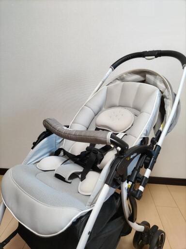 Apricaラクーナソファークッション　A型ベビーカー