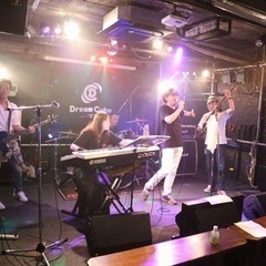 オヤジバンドのオリジナルソングが歌えるヴォーカル募集です。