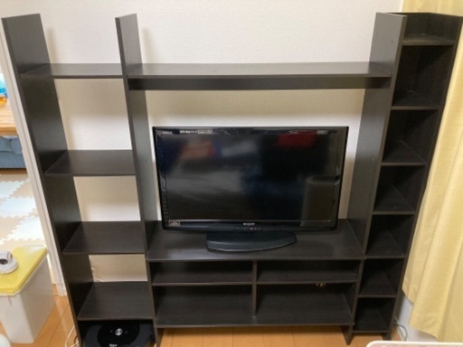 IKEA 本棚付きテレビ台 壁面