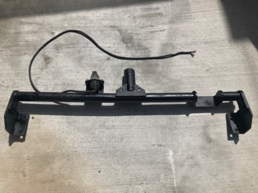 【中古】ハリアー10系 クルーガー用　ヒッチメンバー