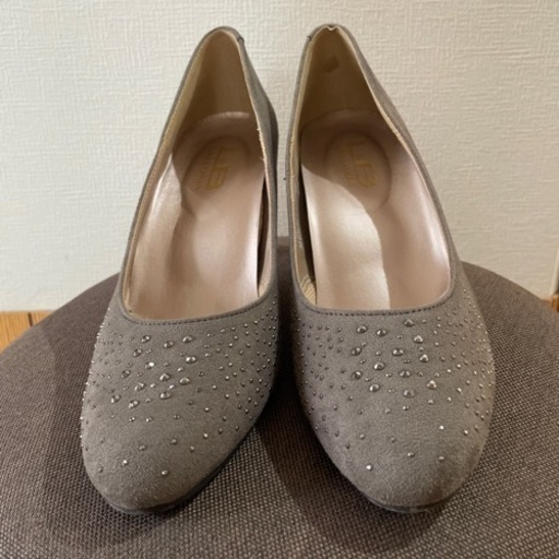 未使用品。23.5cmパンプス