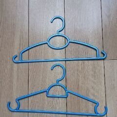 ハンガー　紫25本　青35本　茶色15本の画像