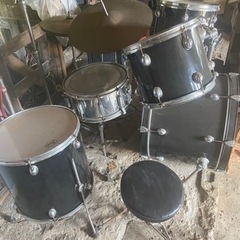 ドラムセットの画像