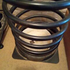 グルグル傘立て　金属製の画像