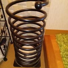 グルグル傘立て　金属製の画像