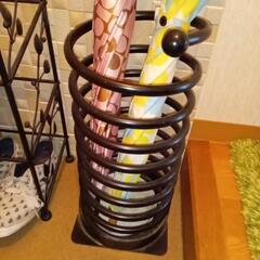 グルグル傘立て　金属製