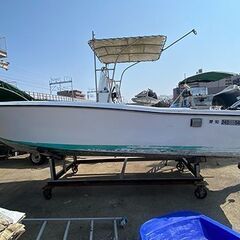 夏休み！ボートに乗って名古屋港で釣りに行きませんか？