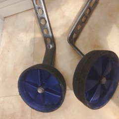 妖怪ウォッチ自転車16インチ補助輪取付外し可能の画像