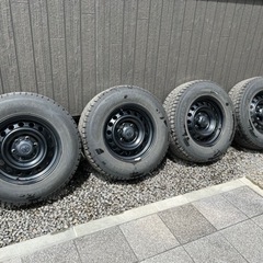 決まりました。トヨタ純正スチールホイール　スタッドレスタイヤ　鉄チン　265/65R17