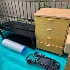 大型テレビ台など！ご自由にどうぞ！