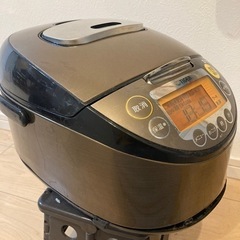 5.5合炊き炊飯器の画像