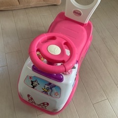 ミニーちゃん　車　ブーブ
