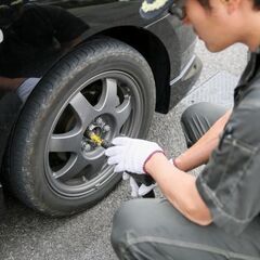 大阪府大阪市天王寺区！国産車ディーラーにて整備士のお仕事！
