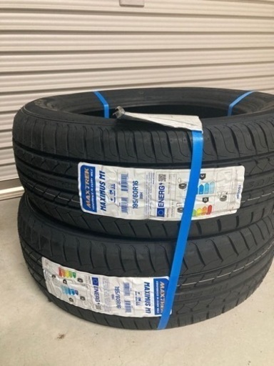 新品タイヤ4本セット、ホイールなし