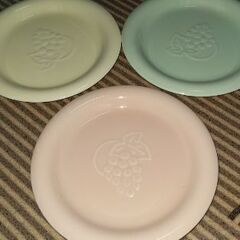 【お話中】お皿3枚の画像