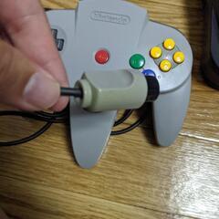 受け取りだけだと難しいので発送もします。購入時Nintendo64本体のみ8500円→本体＋ゲームカセットもつけて3000円！発送の場合は＋で1000円でお譲りします。の画像