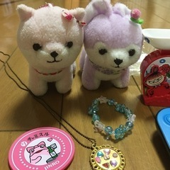 おもちゃ色々　ハッピーセット　ぬいぐるみ　アクセサリーの画像
