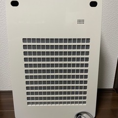 【受付終了】シャープ　加湿空気清浄機　プラズマクラスター　2018年製の画像