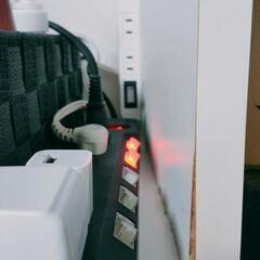 キッチンボード　レンジ台　炊飯器置き　食器棚の画像