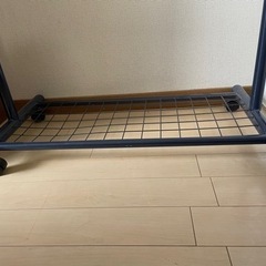 【無料で差し上げます】ハンガーラックの画像