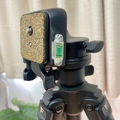 カメラ 三脚プラス 雲台付 WF-6663A  1000円の画像