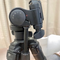 カメラ 三脚プラス 雲台付 WF-6663A  1000円の画像