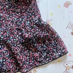 リバーシブルワンピース(デニム風×小花柄)の画像