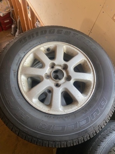 テリオスキッド　アルミホイール　195/80R15外径アップタイヤ