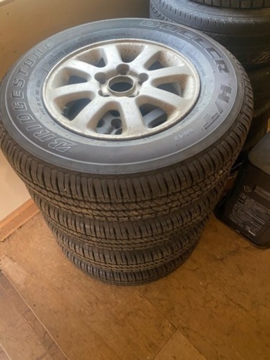 テリオスキッド　アルミホイール　195/80R15外径アップタイヤ