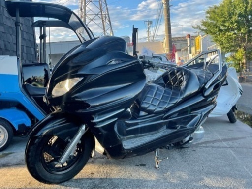 スピーカー４発‼︎ 【YAMAHA マジェスティ】オールブラックカラーカスタム‼︎