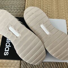 アディダス(adidas)　レトロラン(RETRORUN W)　黒　22.0㎝の画像