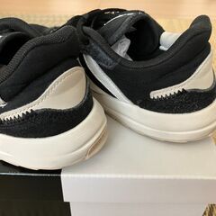 アディダス(adidas)　レトロラン(RETRORUN W)　黒　22.0㎝の画像